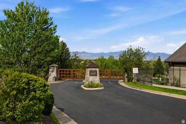 3093 E SCENIC VALLEY LN. LN, Sandy, UT 84092