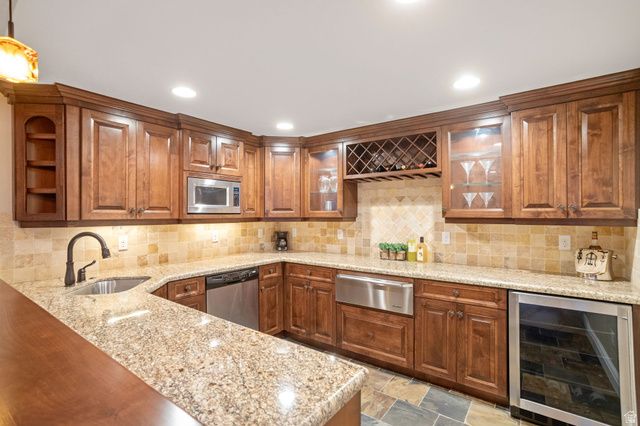 3093 E SCENIC VALLEY LN. LN, Sandy, UT 84092