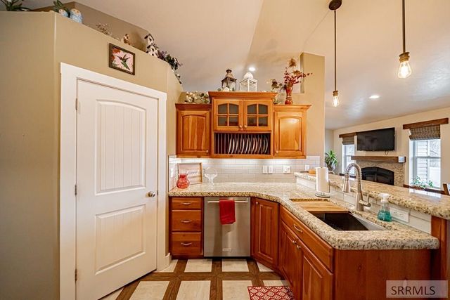 939 Clara Court, Ammon, ID 83406