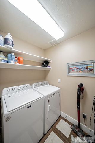 939 Clara Court, Ammon, ID 83406