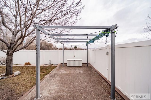 939 Clara Court, Ammon, ID 83406