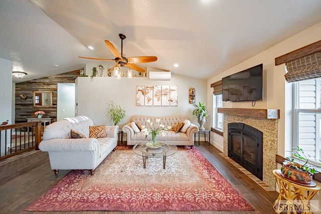 939 Clara Court, Ammon, ID 83406