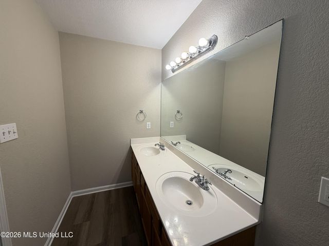 13077 English Manor Drive, Gulfport, MS 39503