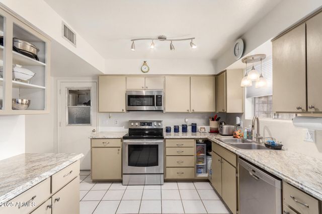 135 N 62ND Street, Mesa, AZ 85205