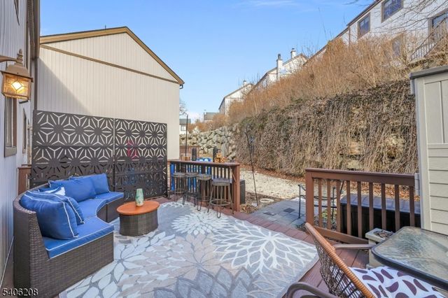 329 Alpine Ct 29, Stanhope Boro, NJ 07874