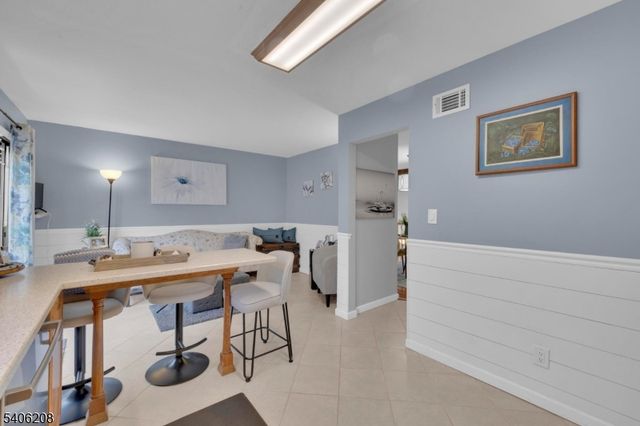 329 Alpine Ct 29, Stanhope Boro, NJ 07874