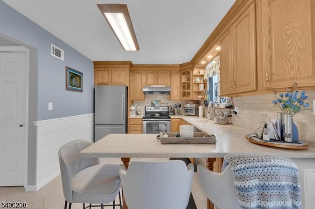 329 Alpine Ct 29, Stanhope Boro, NJ 07874