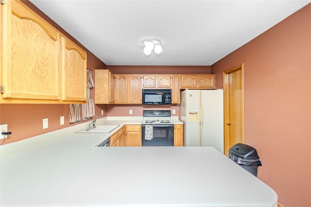 570 SE Windfield Drive, Waukee, IA 50263