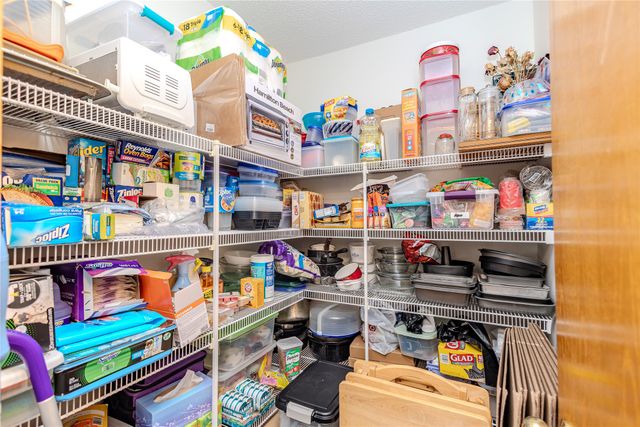 570 SE Windfield Drive, Waukee, IA 50263