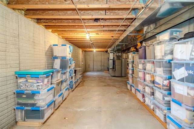 570 SE Windfield Drive, Waukee, IA 50263