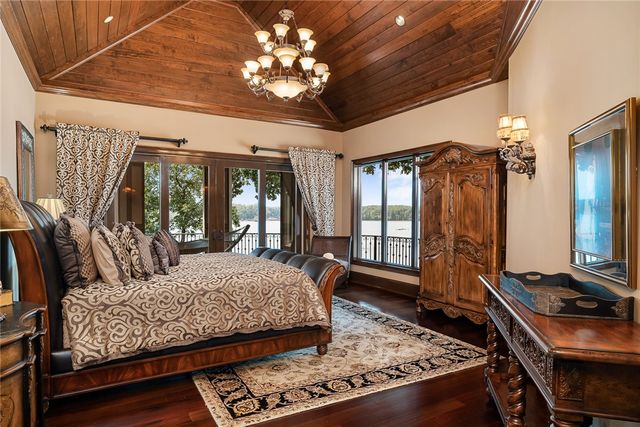 255 Mountain View Pointe Drive, Seneca, SC 29672
