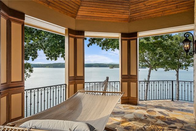 255 Mountain View Pointe Drive, Seneca, SC 29672