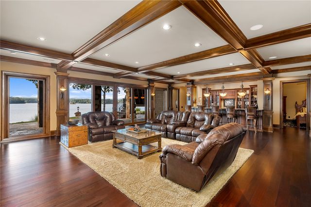 255 Mountain View Pointe Drive, Seneca, SC 29672
