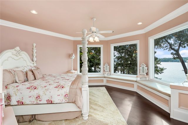 255 Mountain View Pointe Drive, Seneca, SC 29672