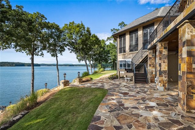 255 Mountain View Pointe Drive, Seneca, SC 29672