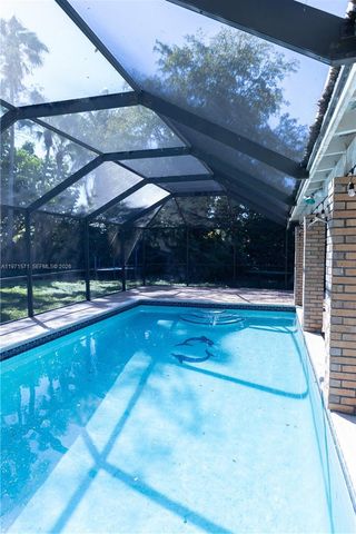 13125 SW 83rd Ave, Pinecrest, FL 33156