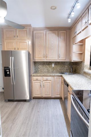 13125 SW 83rd Ave, Pinecrest, FL 33156