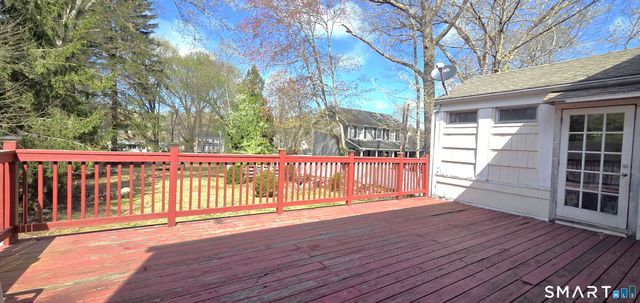 112 Willard Terrace, Stamford, CT 06903