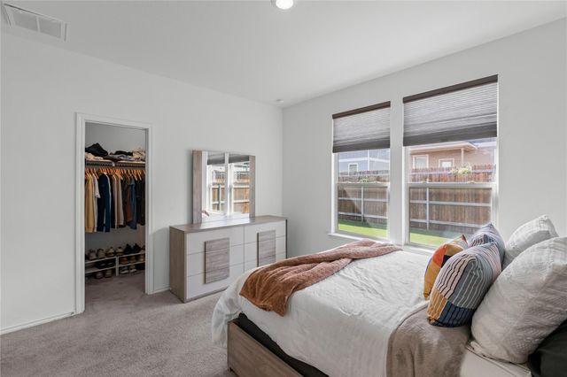 332 Harper LN, Georgetown, TX 78626