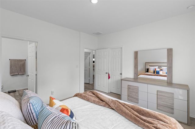332 Harper LN, Georgetown, TX 78626