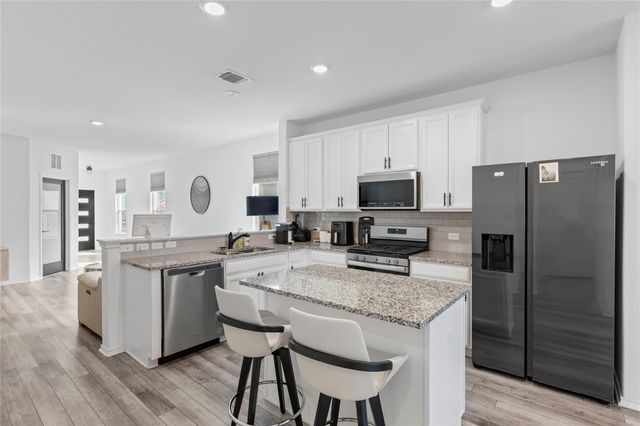 332 Harper LN, Georgetown, TX 78626