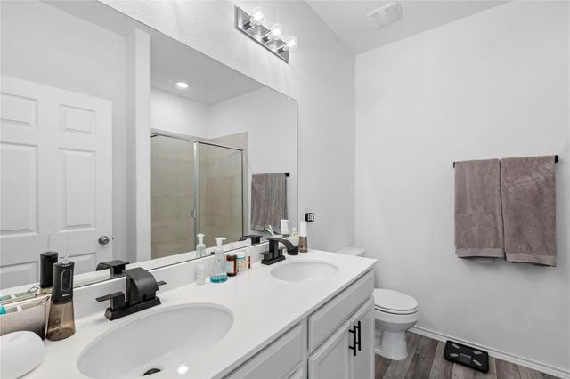 332 Harper LN, Georgetown, TX 78626