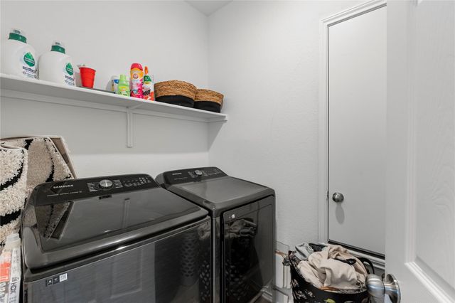332 Harper LN, Georgetown, TX 78626