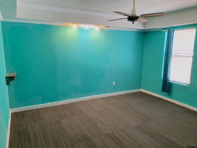1007 S Palestine St, Athens, TX 75751