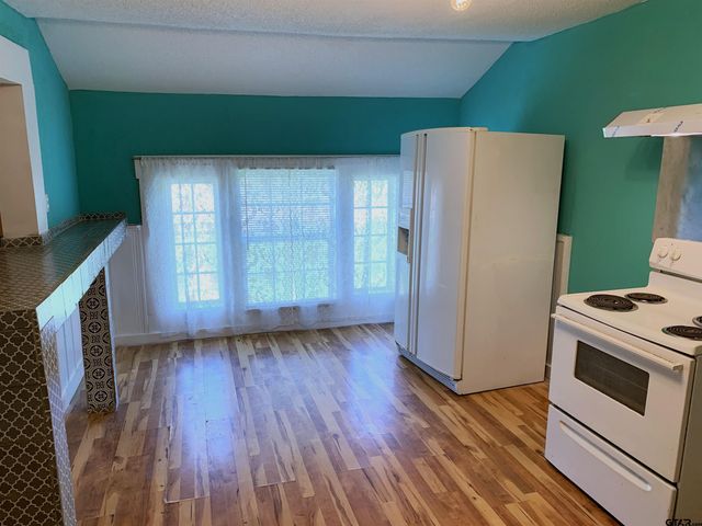 1007 S Palestine St, Athens, TX 75751