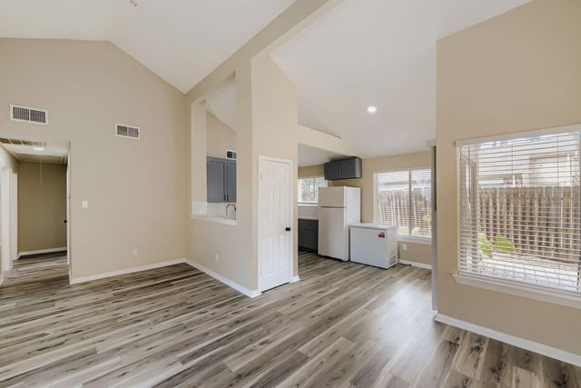18558 Meadows Way Drive, Houston, TX 77084