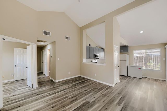 18558 Meadows Way Drive, Houston, TX 77084