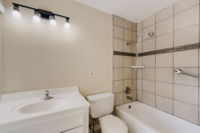 18558 Meadows Way Drive, Houston, TX 77084