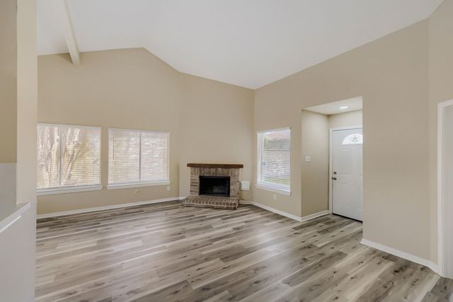 18558 Meadows Way Drive, Houston, TX 77084