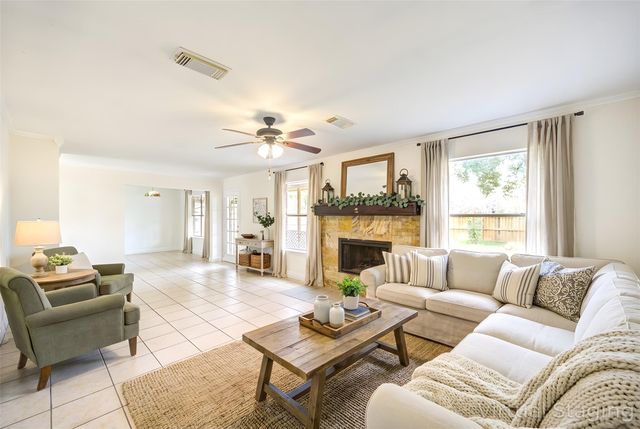 15926 Mission Glen Drive, Houston, TX 77083