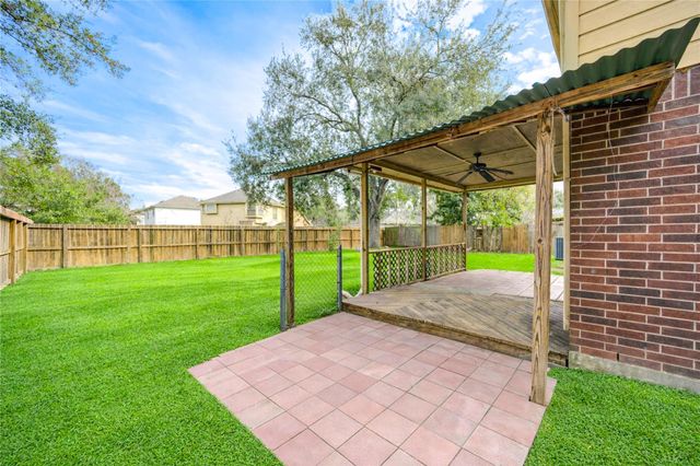 15926 Mission Glen Drive, Houston, TX 77083