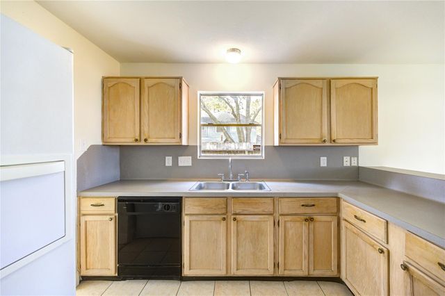 15926 Mission Glen Drive, Houston, TX 77083