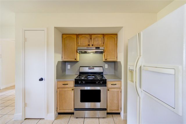 15926 Mission Glen Drive, Houston, TX 77083