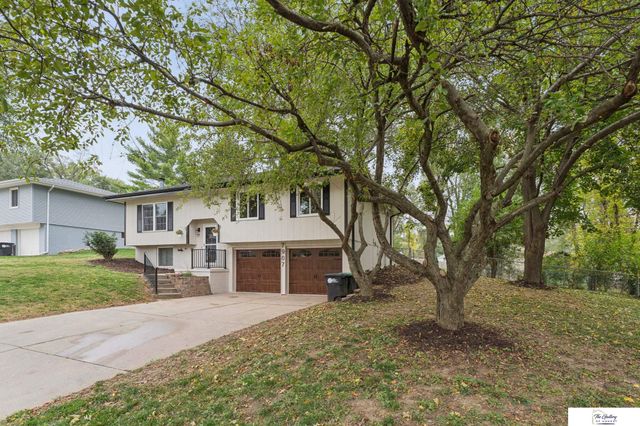 7907 Jaynes Street, Omaha, NE 68134