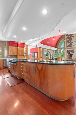 6800 S LAKOTA RIDGE LN, Columbia, MO 65203