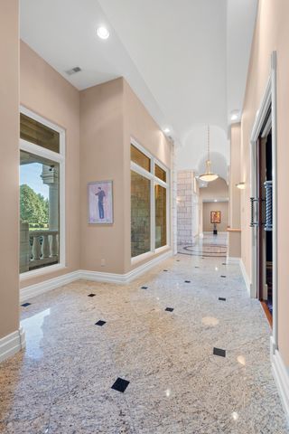6800 S LAKOTA RIDGE LN, Columbia, MO 65203