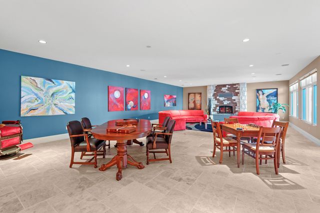 6800 S LAKOTA RIDGE LN, Columbia, MO 65203