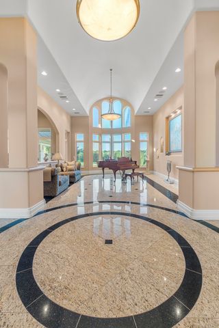 6800 S LAKOTA RIDGE LN, Columbia, MO 65203