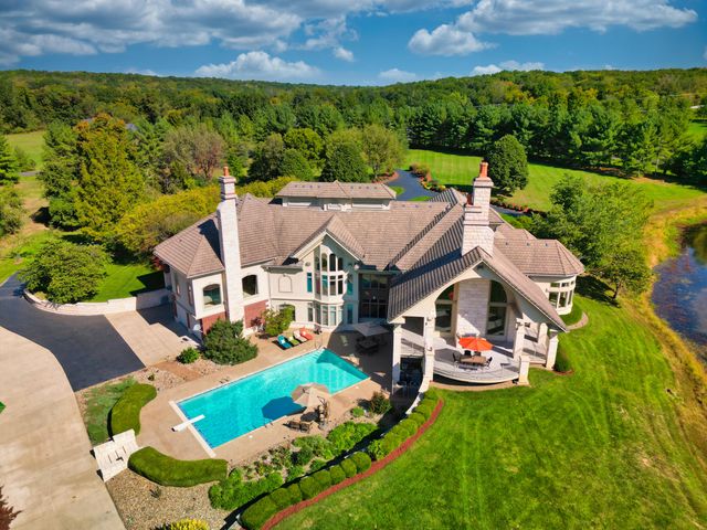 6800 S LAKOTA RIDGE LN, Columbia, MO 65203