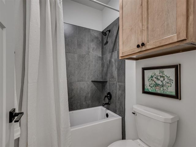 16105 Navarra Way, Oklahoma City, OK 73170
