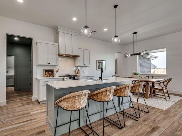 16105 Navarra Way, Oklahoma City, OK 73170