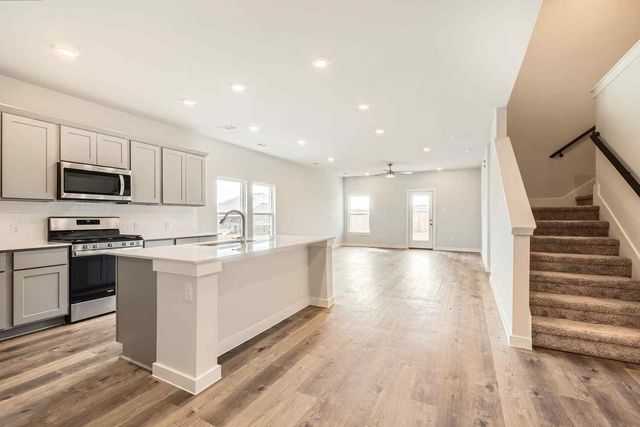 724 Ashley Gardens Drive, Forney, TX 75126