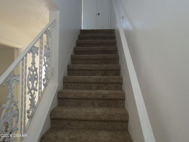 625 N Halifax Ave Apt 6, Daytona Beach, FL 32118