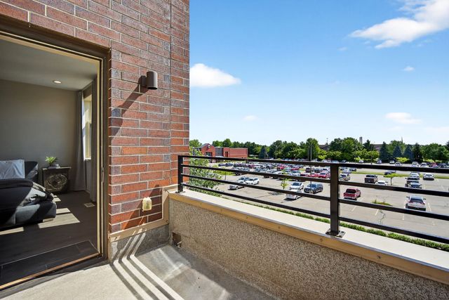 640 S 50th Street 2204, West Des Moines, IA 50265