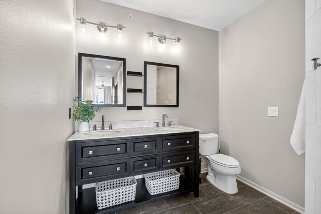 640 S 50th Street 2204, West Des Moines, IA 50265