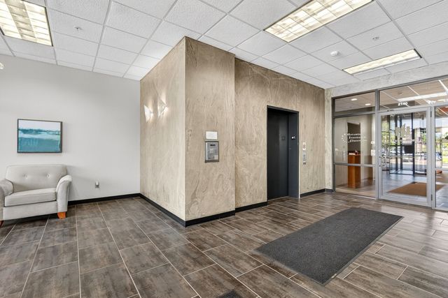 640 S 50th Street 2204, West Des Moines, IA 50265